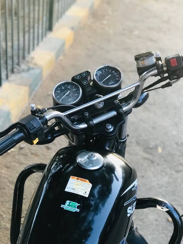 Suzuki GS 150 SE Model 2018 8