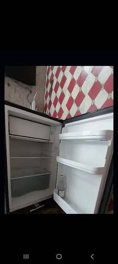 esquire mini room fridge with new cundenser