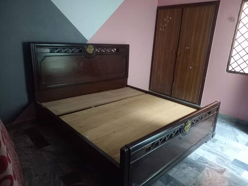 King Size bed with Metress for sale 3