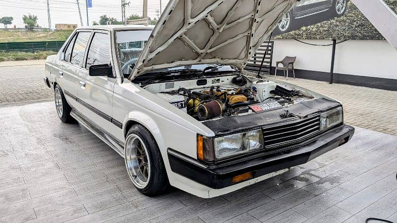 Clean Toyota Corona 1983 3