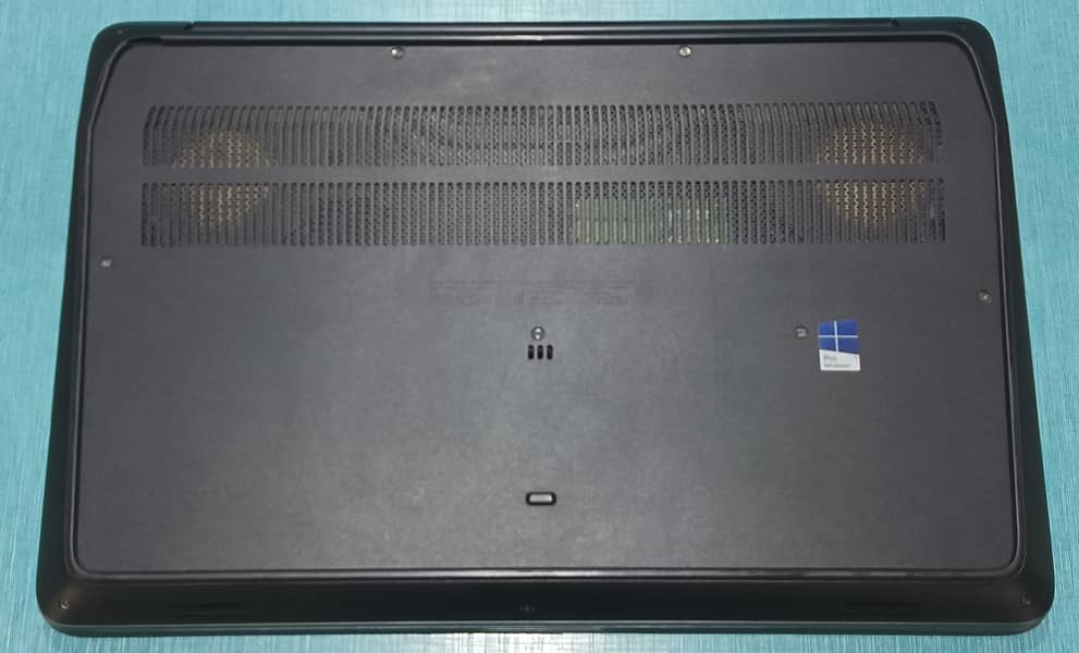 HP ZBook G3 17 Workstation 4