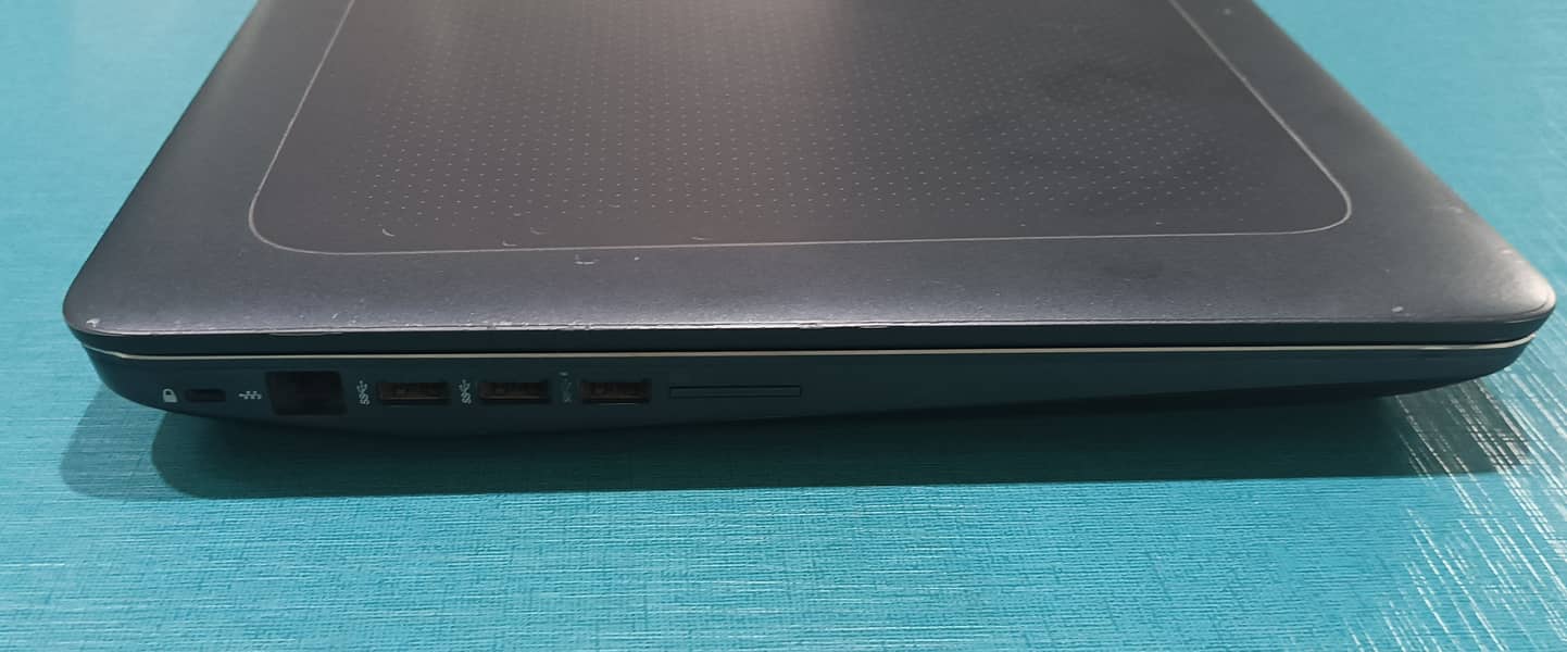 HP ZBook G3 17 Workstation 5