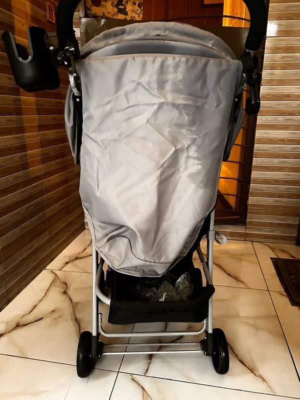 baby stroller and car seat 3