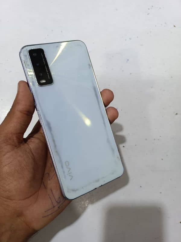 vivo y20 with box 2