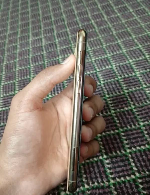 iphone 11 pro 256 gb factory unlock pta block 1