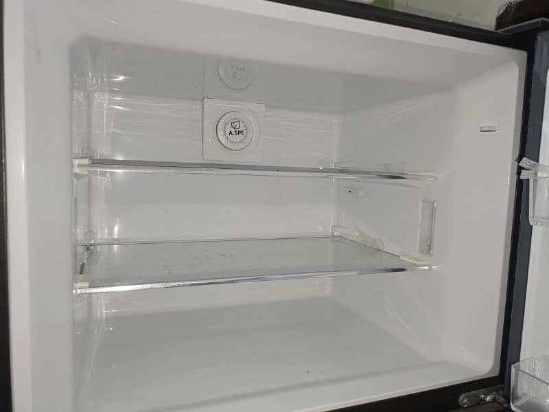 Haier freezer full size jumbo new ha 1 mah bas chlai ha  price 1lakh25 5