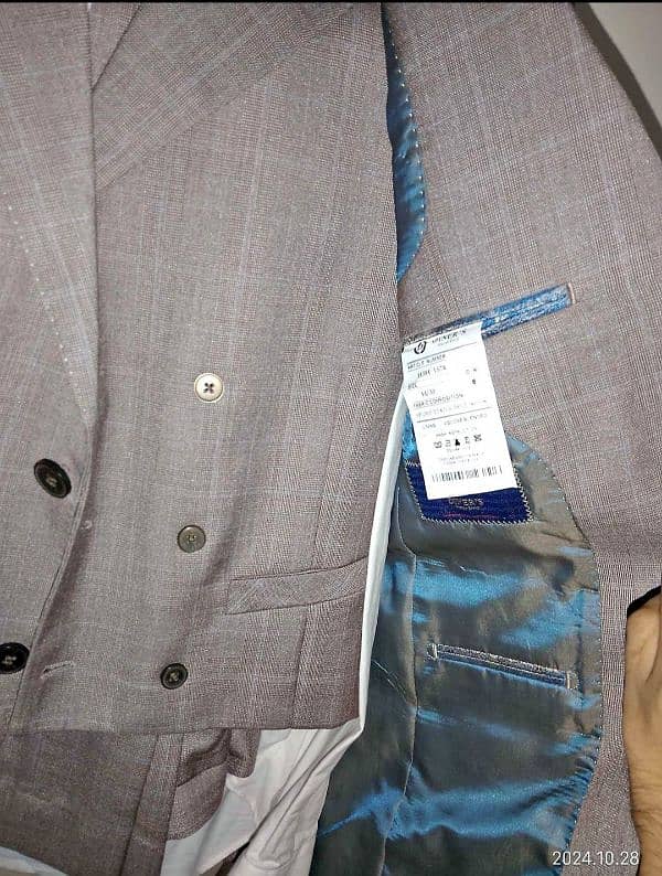 Diners 3 Piece Suit Fabric 3