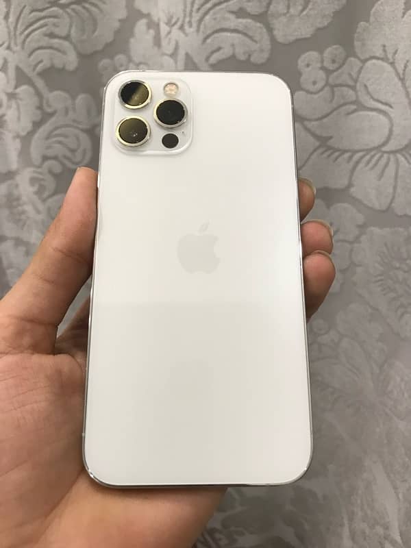 IPhone 12 Pro - white with Mattel edges - 128 GB 1