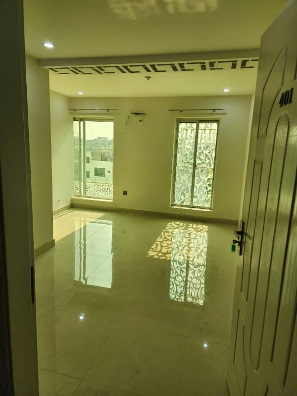 300 Sq-Ft Studio Apartment in Bahria Town Lahore 0