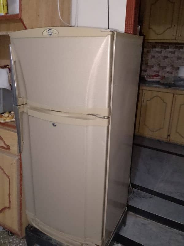 Pel Refrigerator 0