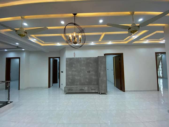 12 Marla Brand New Luxury House For Sale In Punjab Society Ph2 19