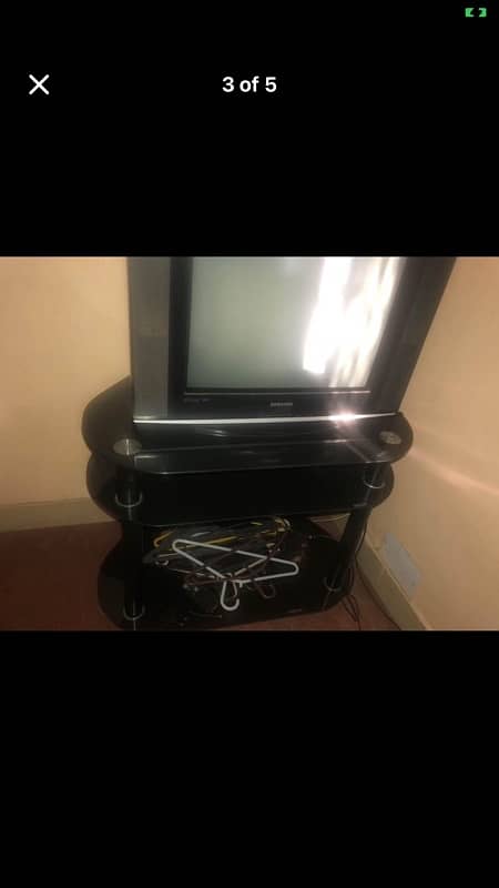 Tv trolley with tv (tv need repair) 1