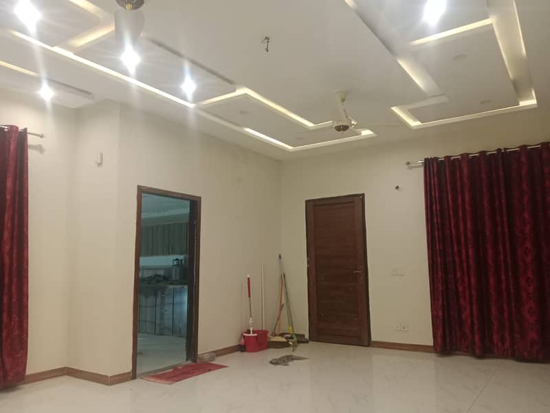 10 Marla Brand New House For Rent For Office 1