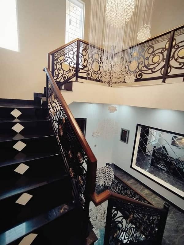 10 Marla Brand New Luxury House For Sale In Gulshan E Lahore 6