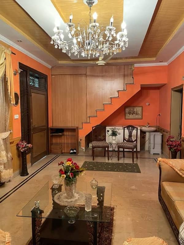 10 marla beautiful house for sale in Gulshne lahore 11