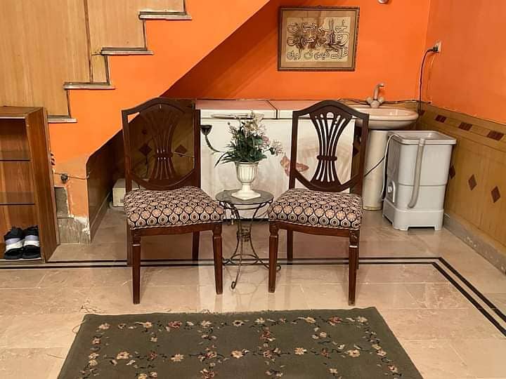 10 marla beautiful house for sale in Gulshne lahore 12