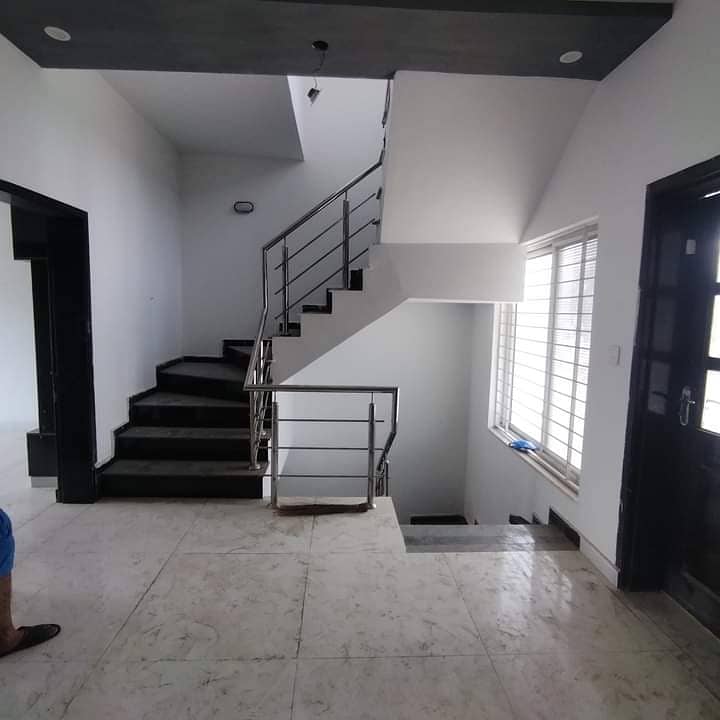 10 Marla Beautiful House Available For Sale In Valencia Town 12