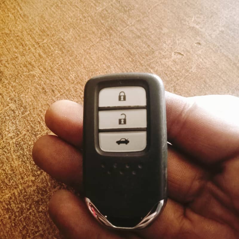 HONDA, TOYOTA, KIA , SUZUKI, ALL CARS REMOTE KEY AVAILABLE 5