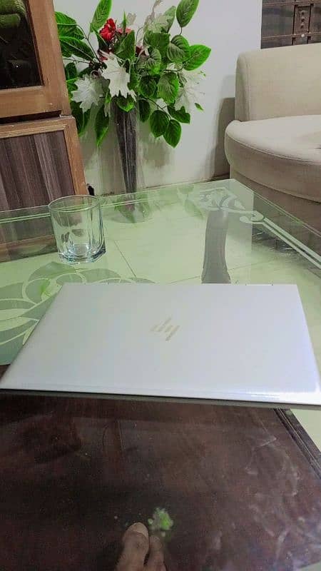 Hp Laptop with toch screen 3d . 10 generation 16 RamStorage 256Gb 1