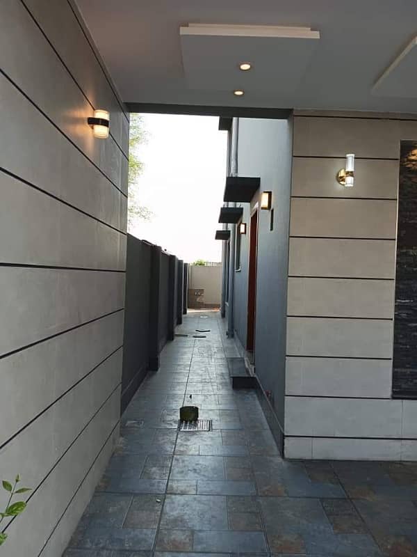 1 Kanal Brand New Luxury House Available For Sale In Johar Town 24