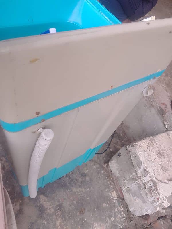 10/7 condition Washing Machine 2