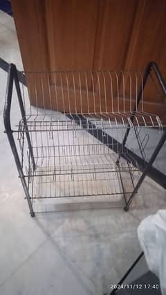 steel crockery stand