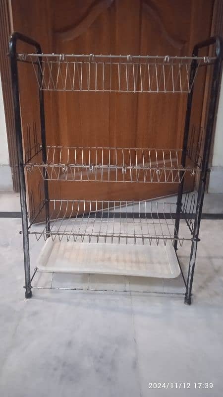 steel crockery stand 3