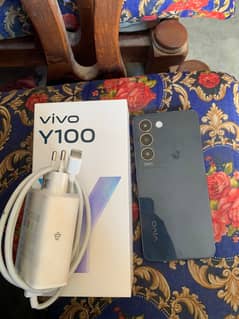 vivo y100