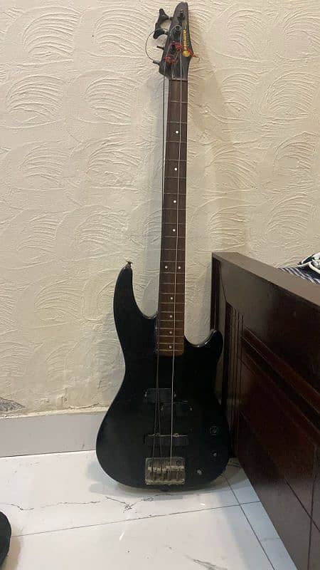 Yamaha electric bass guitar ( repair hony wala ) 1