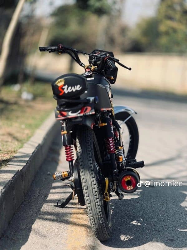 Modified Honda 125 4