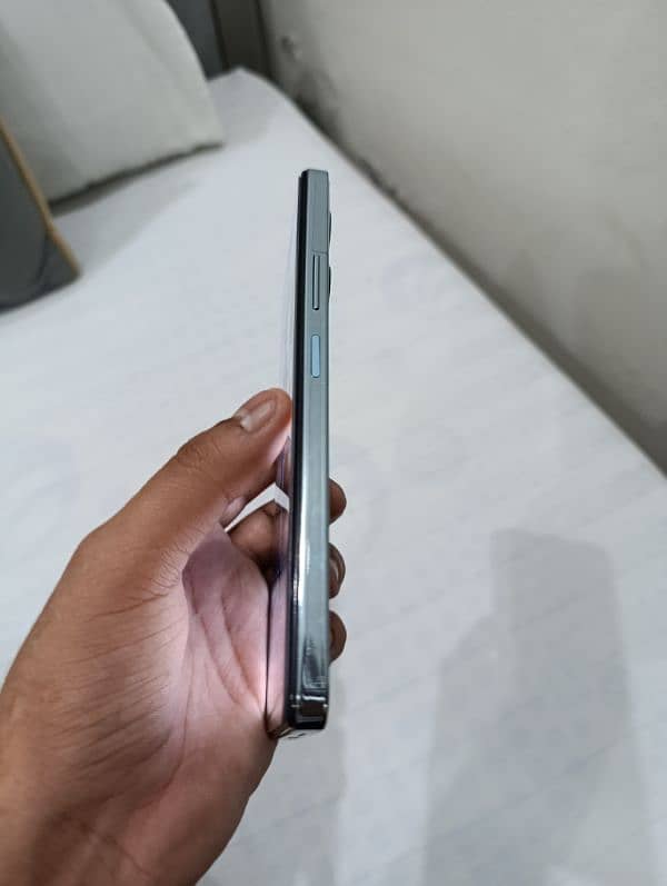 Infinix Note 30 5