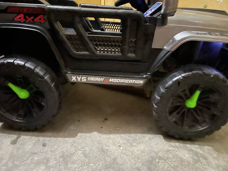 toy jeep for kids 4