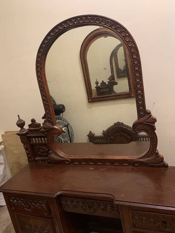 dressing table made on sheesham wood 0