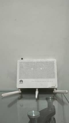 NayaTel Huawei 5G Fiber Router w/ TV Port, with Adapter and Fiber Box