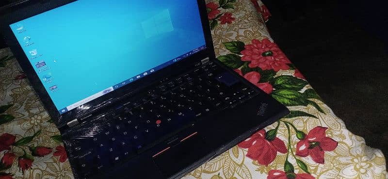 LENOVO X220 THINKPAD 4GB RAM /500GB HARD ALL OK LAPTOP 15