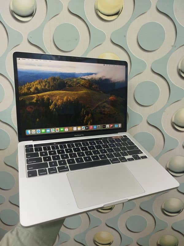 Apple MacBook Pro | All Models are Available in Best Prices | USA Vari 4