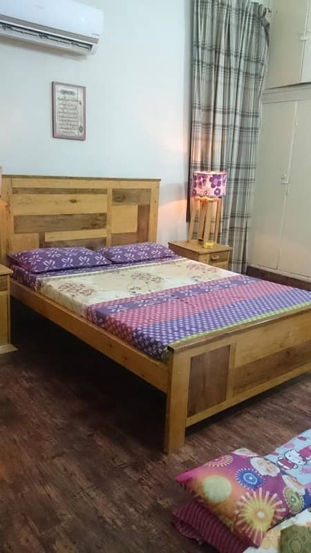 Bed Set For Sale/wooden Bed/ luxury style with Side & dressing Table 3