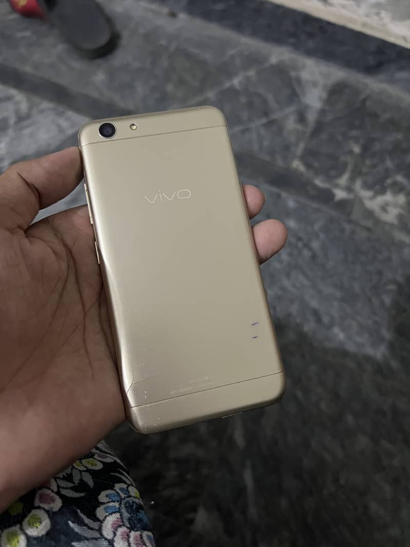 Vivo y53 old 2