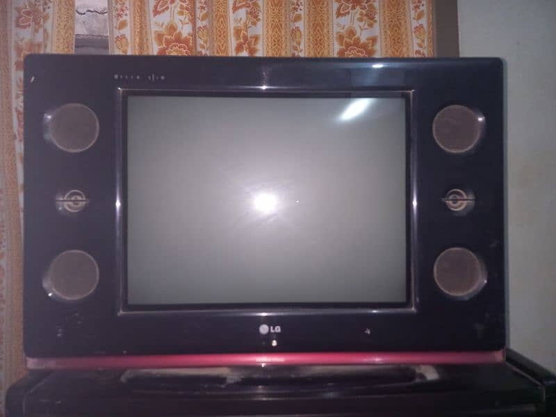 LG TV origina withl excellent sound quality 0