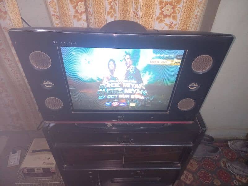 LG TV origina withl excellent sound quality 3