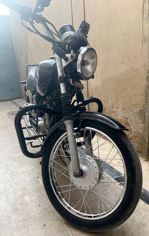 SUZUKI GS 150 KARACHI 3