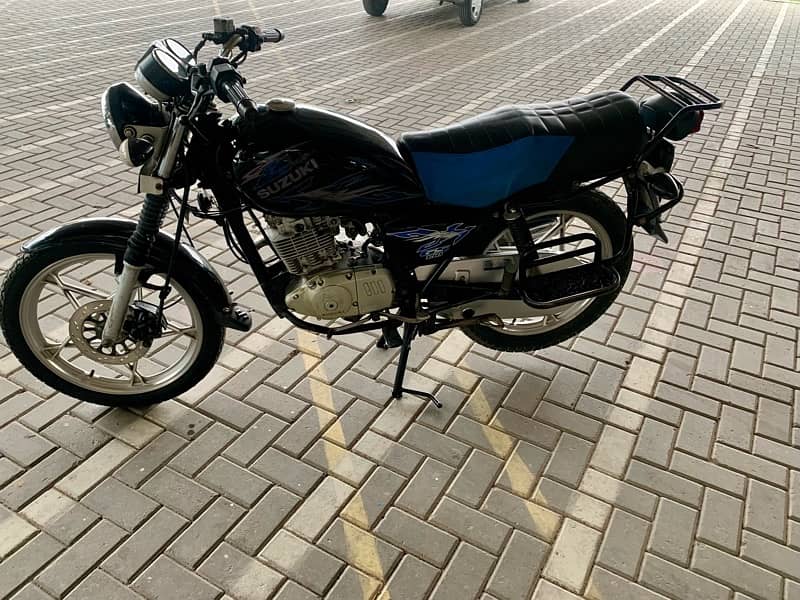 Suzuki GS 150 SE 3