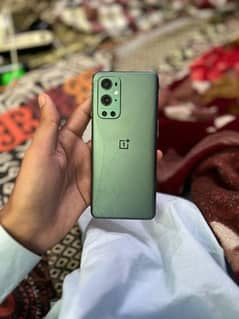 one plus 9 pro 5G 12/256