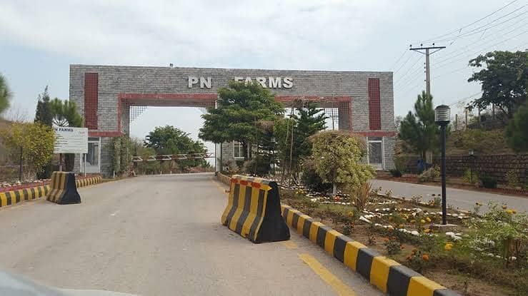 Naval Farms sector D 5 Kanal plot carpeted streets possession with in few months for Argent sale 0