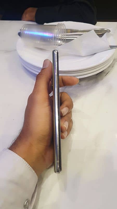 one plus 8 dual sim 4