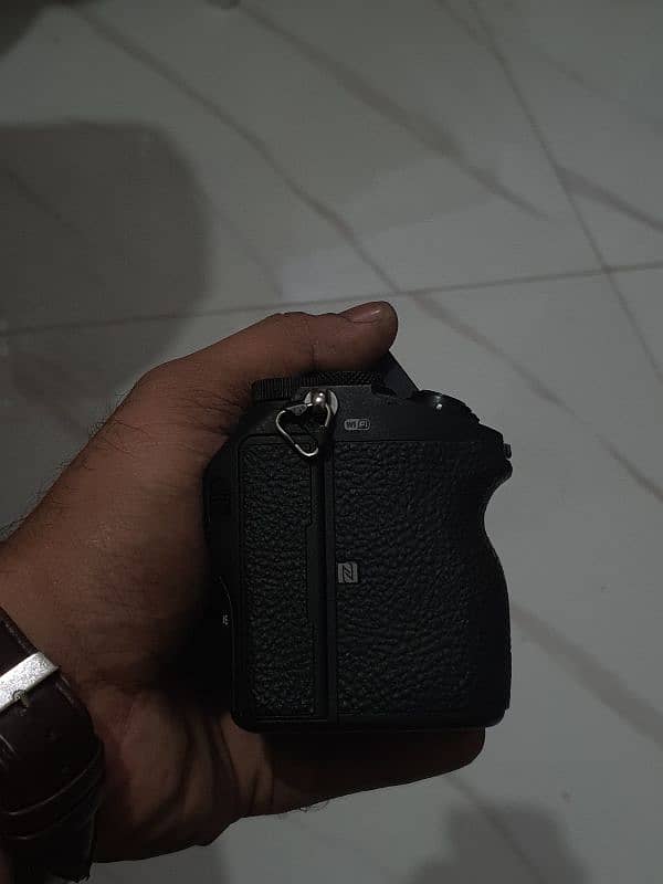 sony a7iii like new 9/10 condition only body 5