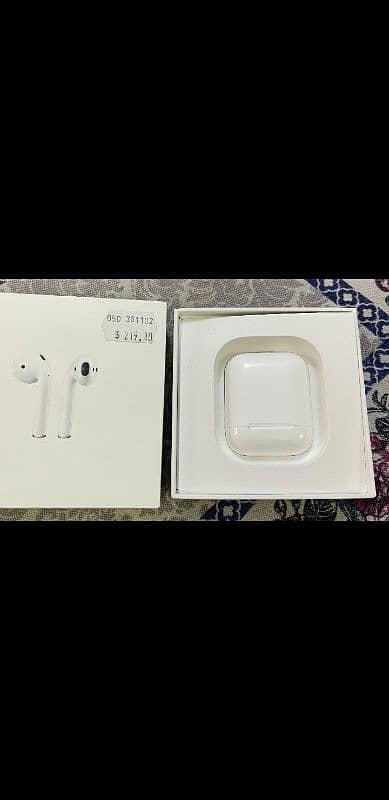 Apple original earpods brande new earbuds with box and cable 5