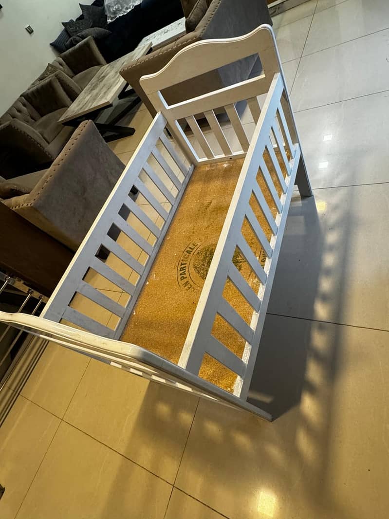 kids bed / kids cot / baby cot / baby bed 1