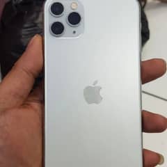 I phone 11 pro max 256gb