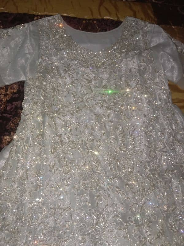 walima maxi hand made off white with excellent condition with longtale 2